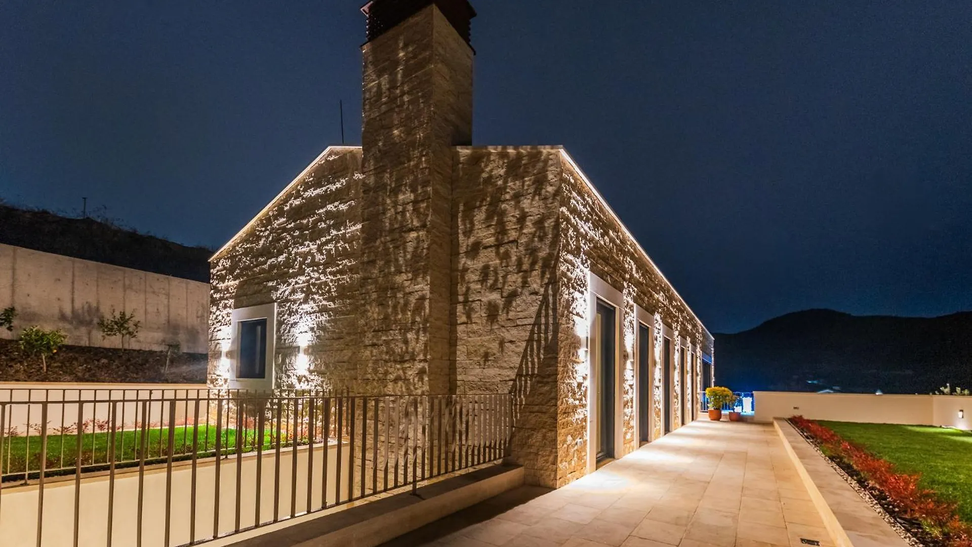 Jerina Mansion Villa Tiran