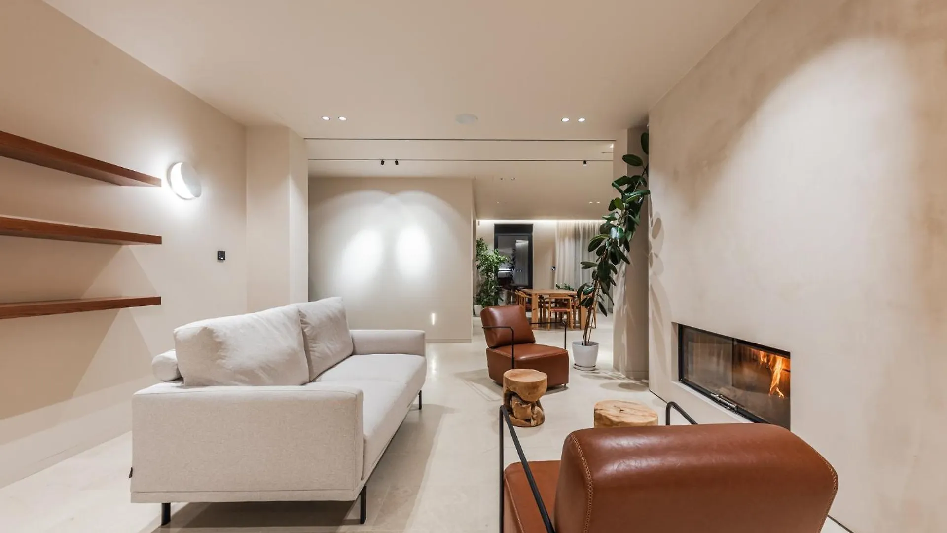 Jerina Mansion Villa Tiran
