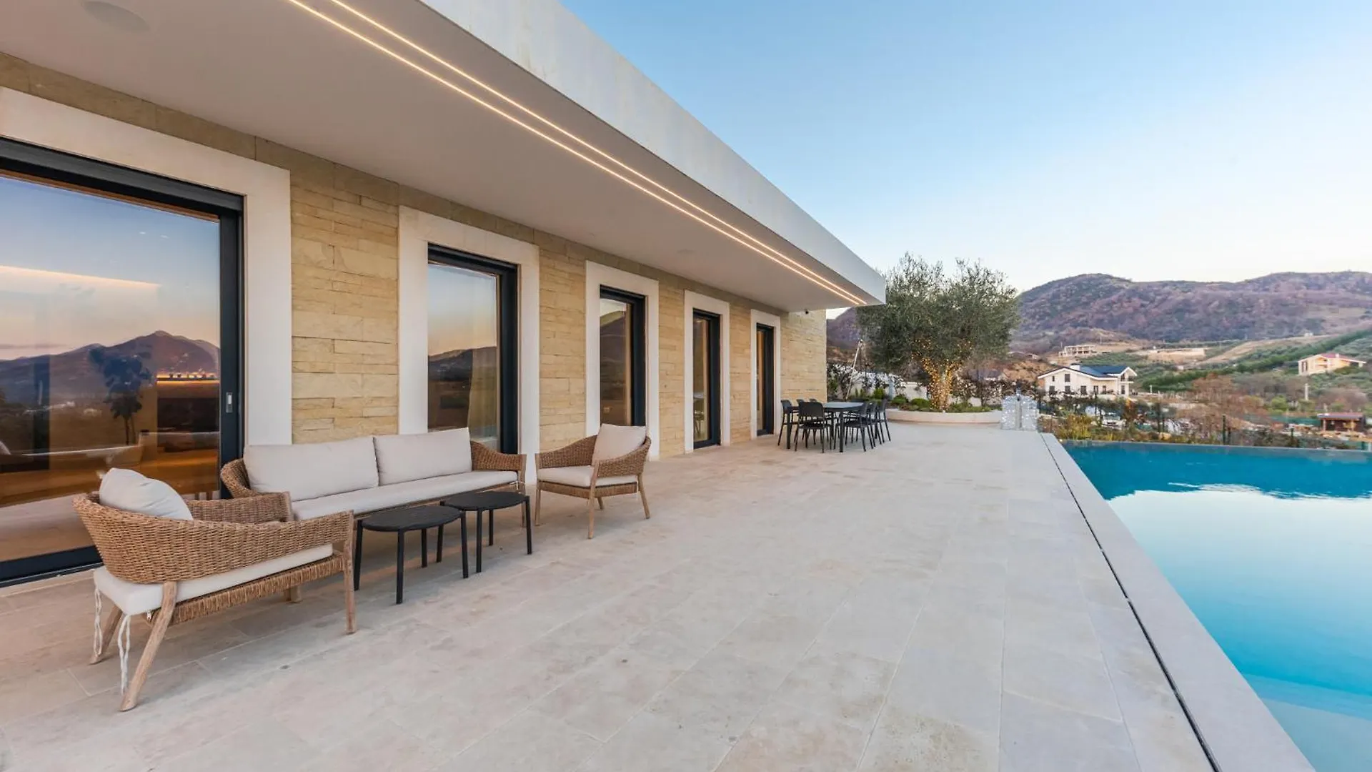 Jerina Mansion Villa Tiran Arnavutluk